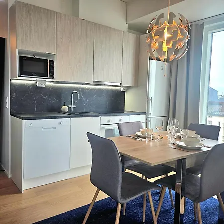1 Bedroom With Views * טמפרה